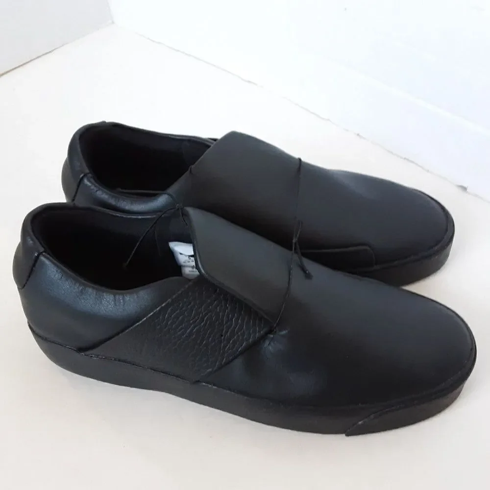 Nike Blazer City Ease Black Loafer Women's Sneaker size 6M